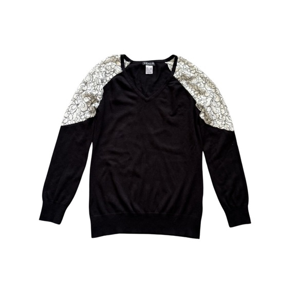 VENUS Sweaters - VENUS Floral Lace Shoulder V-Neck Sweater